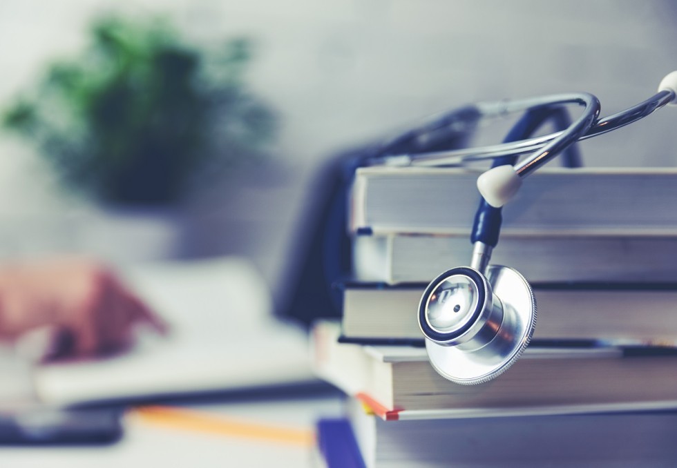 les doyens de médecine soutiennent la création d'un assistanat territorial