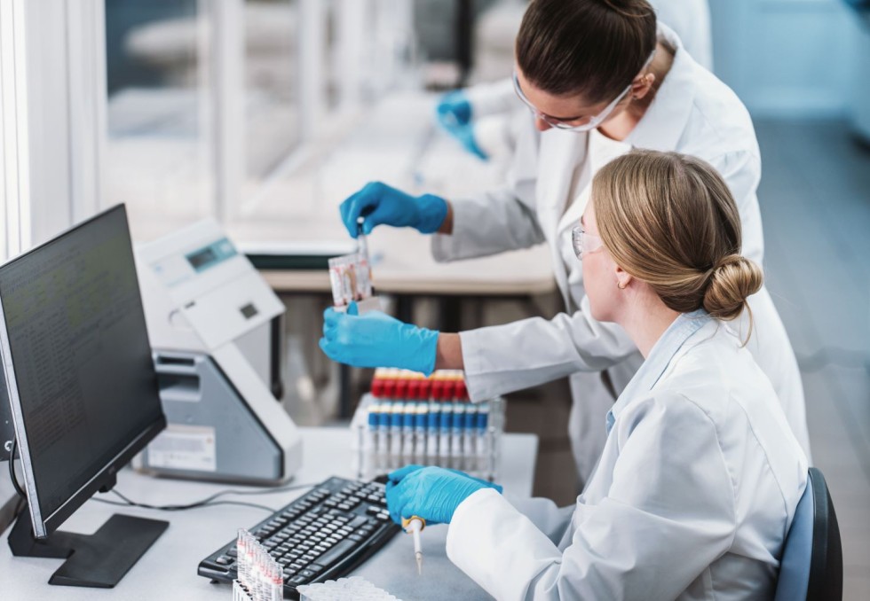 Médecins biologistes