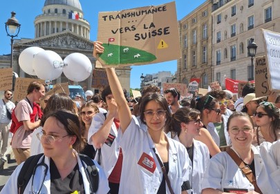 Manifestation des étudiants et médecins à Paris le 29 avril 2025