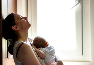 Dépression femme bébé