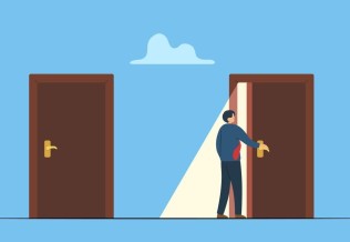 porte ouverte et portes fermées