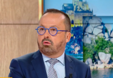 Yannick Neuder veut former les soignants à l'IA